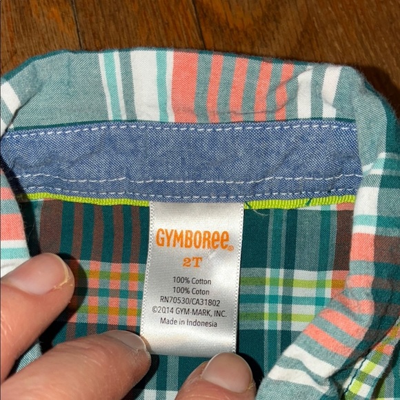 Graphic Tees and Plaid Button-Up Tees - Picture 7 of 9